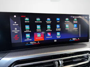 BMW BMW 330e x DriveTouring Steptronic - M Sport
