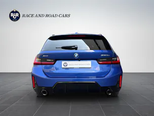 BMW BMW 330e x DriveTouring Steptronic - M Sport