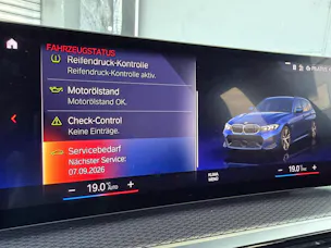 BMW BMW 330e x DriveTouring Steptronic - M Sport