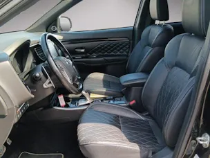 Mitsubishi Outlander 2.4 PHEV Diamond S-Edition 4WD Automatic
