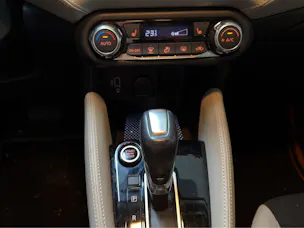 Nissan Micra IG-T 100 tekna Xtronic