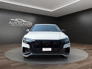 AUDI SQ8 TFSI quattro | CH Fzg. | NP: 199K | Carbon | Nachtsicht | Massage | B&O Advanced | AHK | Standheiz. | VOLL |