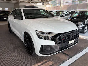 AUDI SQ8 TFSI quattro | CH Fzg. | NP: 199K | Carbon | Nachtsicht | Massage | B&O Advanced | AHK | Standheiz. | VOLL |
