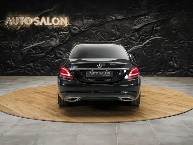 Mercedes-Benz C 300 Avantgarde 9G-Tronic *Sitzheizung*Rückfahrkamera*Multibeam LED Scheinwerfer*