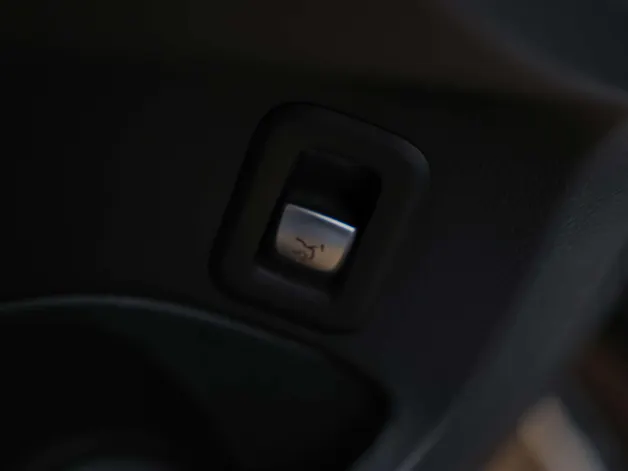 Mercedes-Benz C 300 Avantgarde 9G-Tronic *Sitzheizung*Rückfahrkamera*Multibeam LED Scheinwerfer*