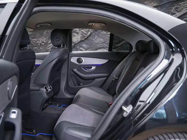 Mercedes-Benz C 300 Avantgarde 9G-Tronic *Sitzheizung*Rückfahrkamera*Multibeam LED Scheinwerfer*