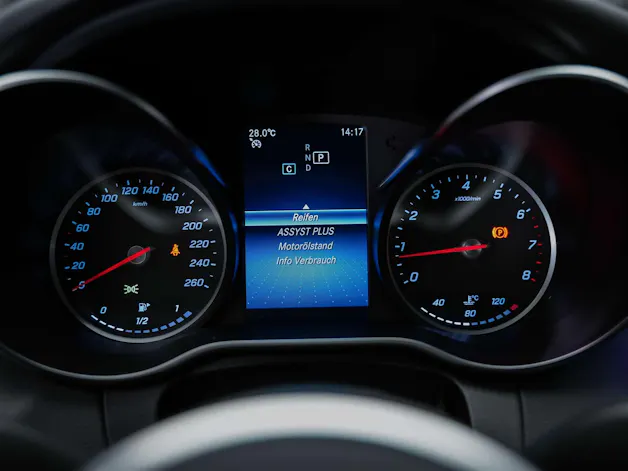 Mercedes-Benz C 300 Avantgarde 9G-Tronic *Sitzheizung*Rückfahrkamera*Multibeam LED Scheinwerfer*