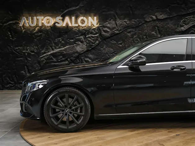 Mercedes-Benz C 300 Avantgarde 9G-Tronic *Sitzheizung*Rückfahrkamera*Multibeam LED Scheinwerfer*