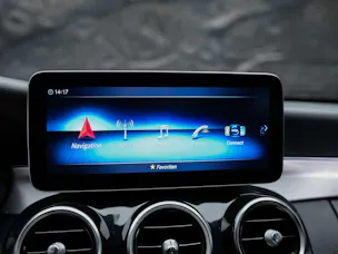 Mercedes-Benz C 300 Avantgarde 9G-Tronic *Sitzheizung*Rückfahrkamera*Multibeam LED Scheinwerfer*