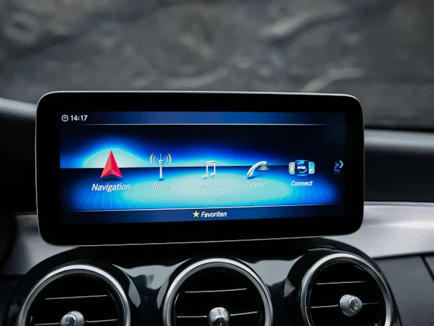 Mercedes-Benz C 300 Avantgarde 9G-Tronic *Sitzheizung*Rückfahrkamera*Multibeam LED Scheinwerfer*