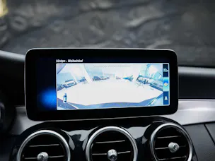 Mercedes-Benz C 300 Avantgarde 9G-Tronic *Sitzheizung*Rückfahrkamera*Multibeam LED Scheinwerfer*