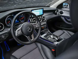 Mercedes-Benz C 300 Avantgarde 9G-Tronic *Sitzheizung*Rückfahrkamera*Multibeam LED Scheinwerfer*