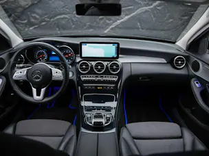 Mercedes-Benz C 300 Avantgarde 9G-Tronic *Sitzheizung*Rückfahrkamera*Multibeam LED Scheinwerfer*