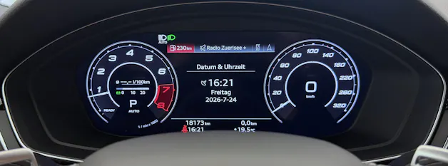 Audi RS4 Avant quattro tiptronic