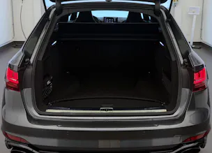 Audi RS4 Avant quattro tiptronic