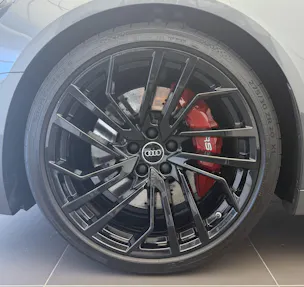 Audi RS4 Avant quattro tiptronic