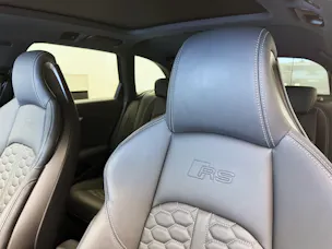 Audi RS4 Avant quattro tiptronic