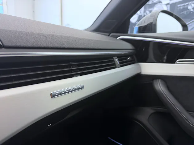Audi RS4 Avant quattro tiptronic