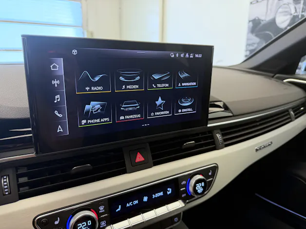 Audi RS4 Avant quattro tiptronic