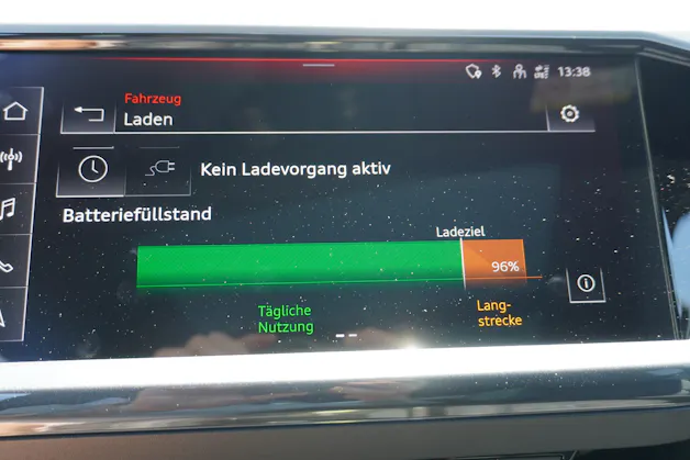 Audi Q4 e-tron 50 quattro S-LINE!!!