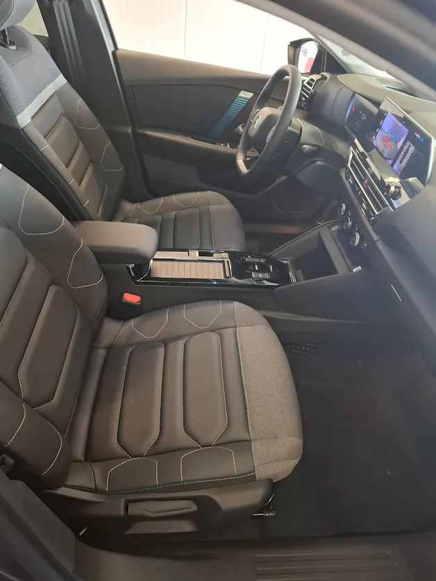 Citroën C4 X 100 kW Shine