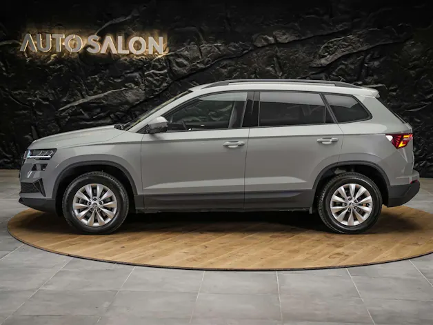 Škoda Karoq 1.5 TSI Selection DSG *Sitzheizung*Lenkradheizung*Rückfahrkamera*