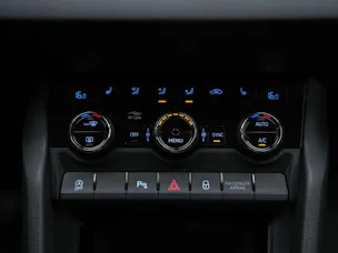 Škoda Karoq 1.5 TSI Selection DSG *Sitzheizung*Lenkradheizung*Rückfahrkamera*