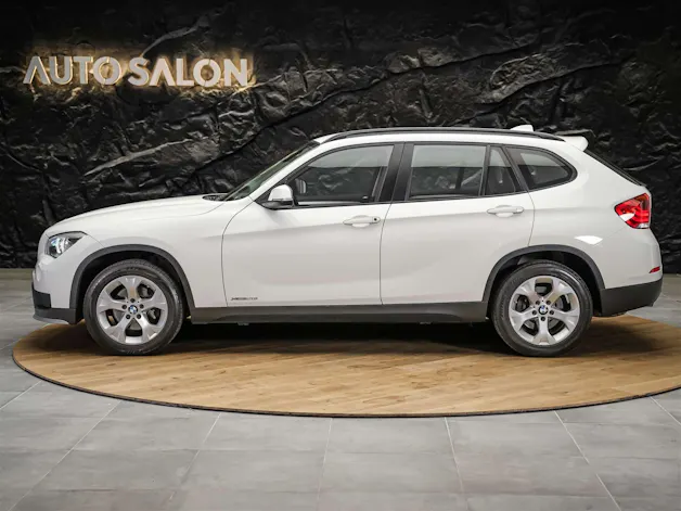 BMW X1 xDrive 20i Steptronic *CH Auto*LED*Sitzheizung*Tempomat*