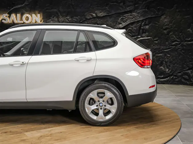BMW X1 xDrive 20i Steptronic *CH Auto*LED*Sitzheizung*Tempomat*