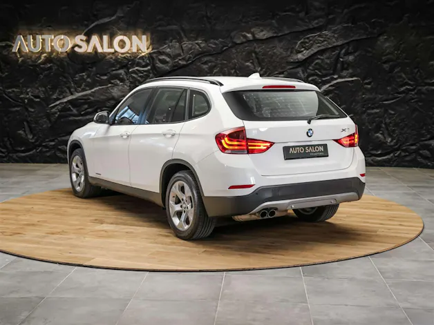 BMW X1 xDrive 20i Steptronic *CH Auto*LED*Sitzheizung*Tempomat*
