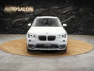 BMW X1 xDrive 20i Steptronic *CH Auto*LED*Sitzheizung*Tempomat*