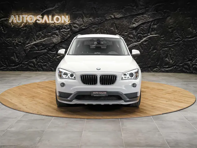BMW X1 xDrive 20i Steptronic *CH Auto*LED*Sitzheizung*Tempomat*