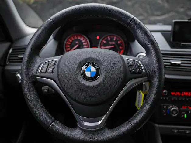 BMW X1 xDrive 20i Steptronic *CH Auto*LED*Sitzheizung*Tempomat*