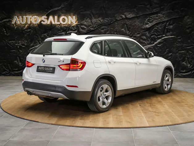 BMW X1 xDrive 20i Steptronic *CH Auto*LED*Sitzheizung*Tempomat*