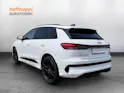 AUDI Q4 e-tron SUV quattro performance Swiss Ski