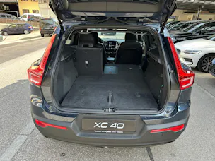 Volvo XC40 B4 Benzin Mild Hybrid AWD R-Design Geartronic