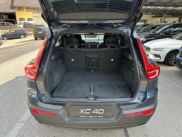 Volvo XC40 B4 Benzin Mild Hybrid AWD R-Design Geartronic
