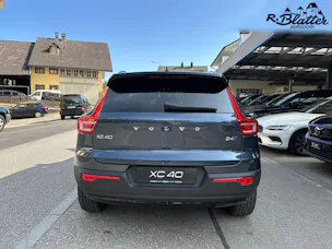 Volvo XC40 B4 Benzin Mild Hybrid AWD R-Design Geartronic