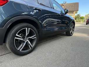 Volvo XC40 B4 Benzin Mild Hybrid AWD R-Design Geartronic