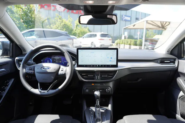 Ford Focus 1.0 MHEV Titanium X Automat
