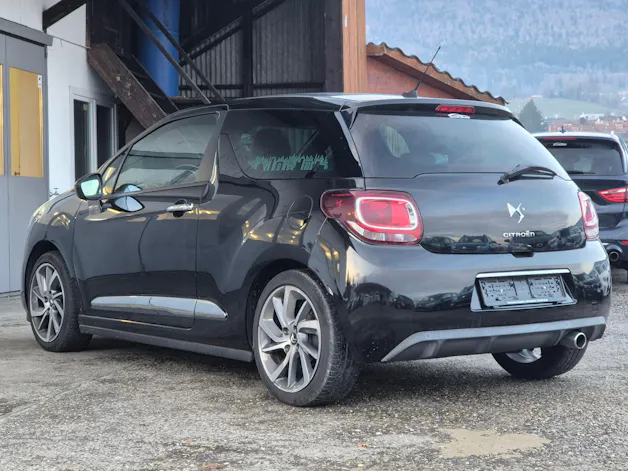 DS Automobiles AUTOMOBILES DS3 1.2 VTi SO Irresistent