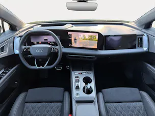 Audi Q4 SUV e-tron quattro performance 340PS