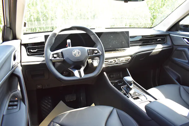 MG HS 1.5 T HEV Luxury
