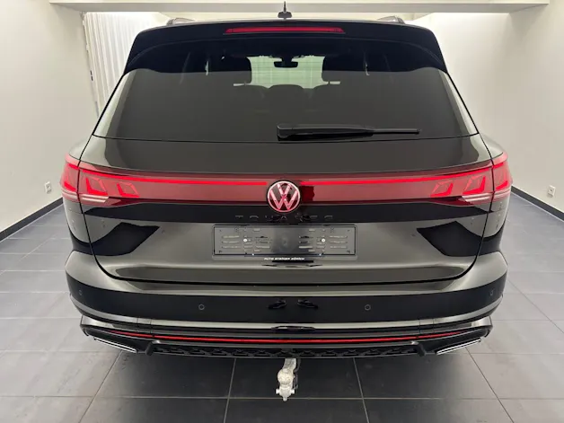 VW Touareg 3.0 TDI R-Line ''inkl. AHK & Standheizung''