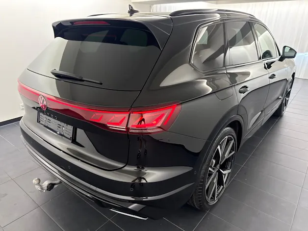 VW Touareg 3.0 TDI R-Line ''inkl. AHK & Standheizung''