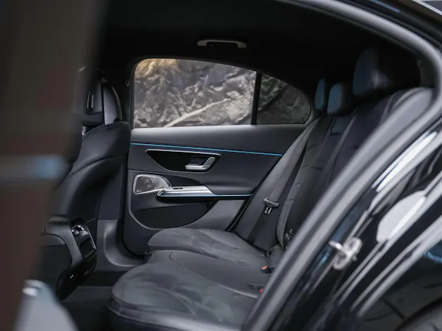 Mercedes-Benz E 220 d 4Matic 9G-Tronic *Werksgarantie*Superscreen*Burmester Soundsystem*360° Kamera*