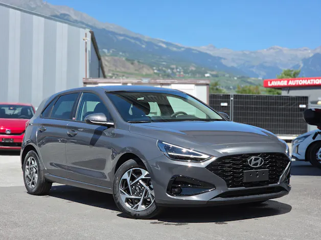 Hyundai i30 1.5 T-GDi Amplia DCT