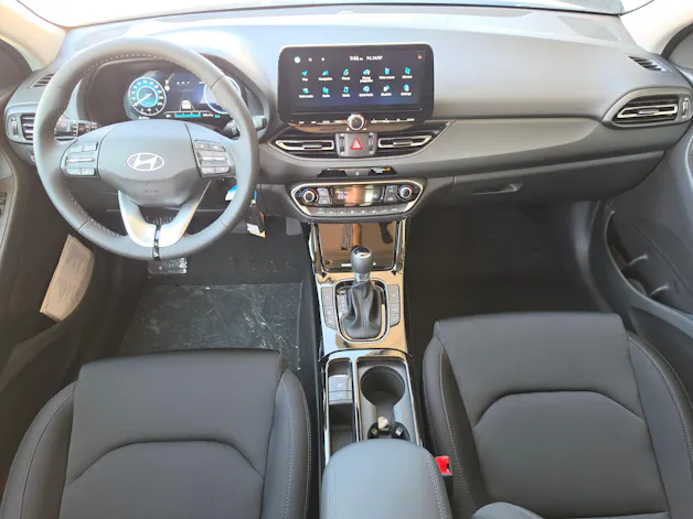 Hyundai i30 1.5 T-GDi Amplia DCT