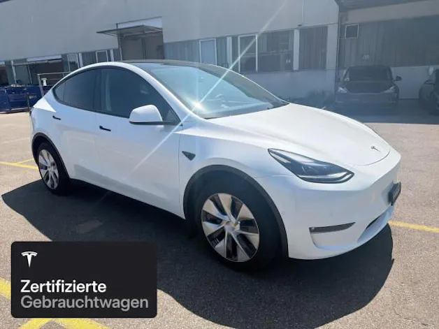 Tesla Model Y Long Range AWD