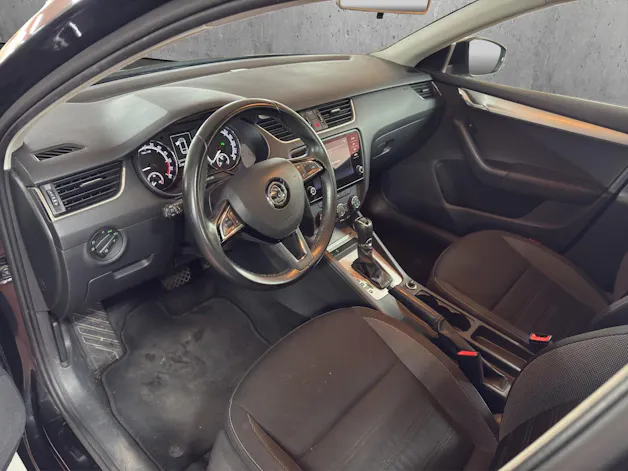 Škoda Octavia Combi 1.6 TDI Ambition DSG